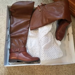Over the knee brown leather Valkyrie boots